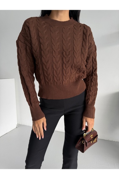 Gülçin Coşkun Pletenica za kosu srednje dužine Ženski džemper za trikotaže