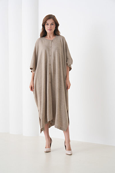 MAMAYAGA Stylish Wide-Fit Poncho Jacket with Front Buttons and Asymmetrical Cut Batwing Sleeves Suitable for Women's Hijab