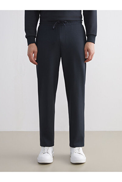 LC Waikiki Λαμπερές επιλογές από το Shining Store | Ανδρικό αθλητικό παντελόνι Standard Mold