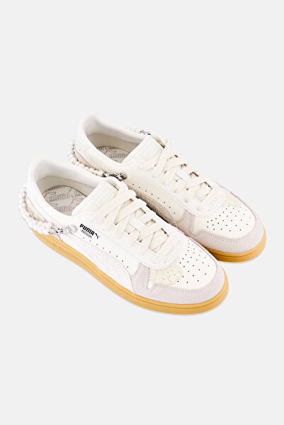 Puma Women Lace Up Indoor Training Shoes, white