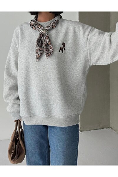 modazoom Eșarfă și detaliu brodat supradimensionat Swea tricou