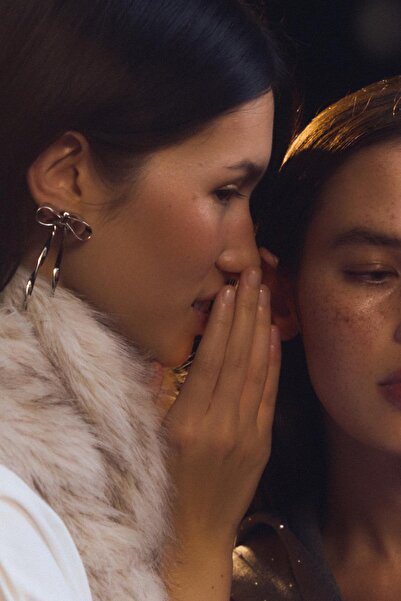 Bershka Metal kurdele küpe