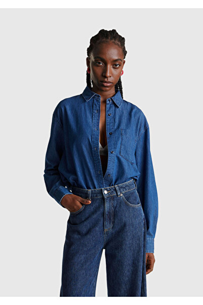 United Colors of Benetton Women's blue 100% cotton button-up denim shirt with front pocket detail