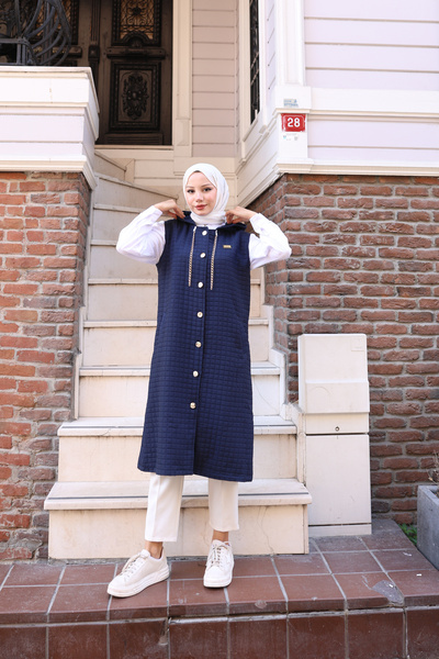 ECESSA FASHİON سترة طويلة مبطنة مربعة النقش موسمي مع تفاصيل الأزرار