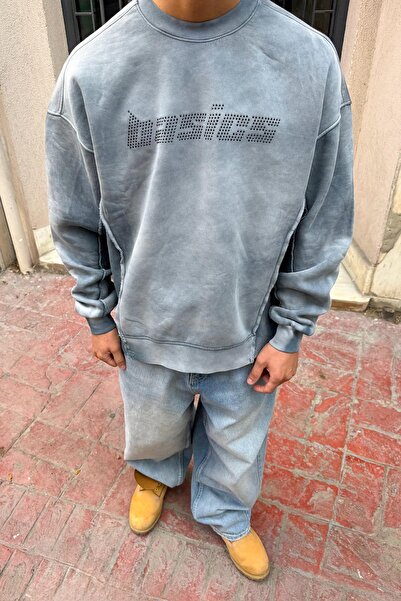 Flaw Wear Basic Stone Embroidered Sweatshirt