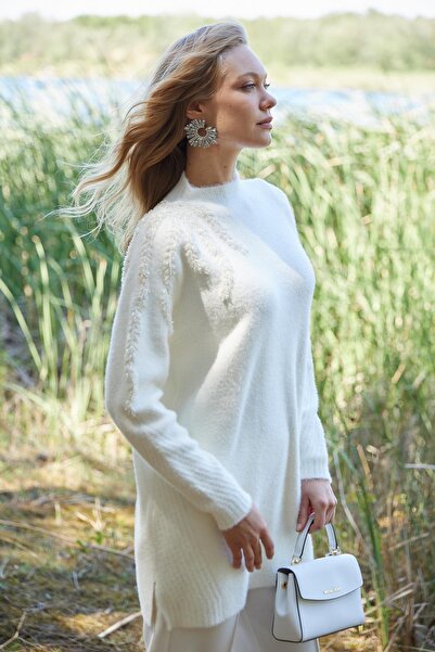 Moodbasic Premium by Boncuk Embroidered Knitwear Sweater