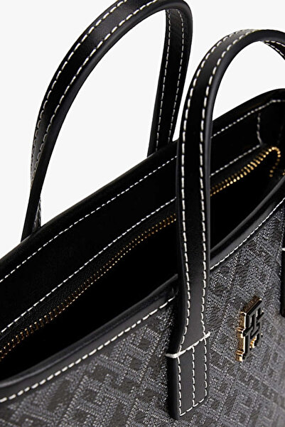 Tommy Hilfiger Női Th Monoplay válltáska - fekete