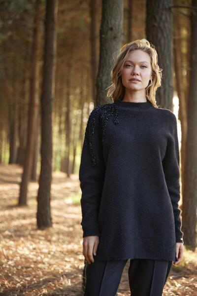 Moodbasic Premium by Boncuk Embroidered Knitwear Sweater