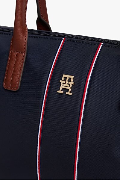 Tommy Hilfiger Kadın Popette Şerit Detaylı Omuz Çantası - Lacivert