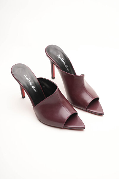 Ayakkabı Ateşi Γυναικείες παντόφλες με λεπτό τακούνι Carolina Burgundy Skin