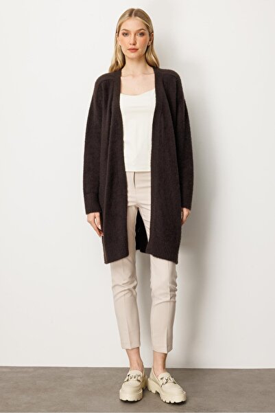 Mutlu Ertan كارديجان نسائي طويل بتفاصيل مشقوقة باللون البني 20224