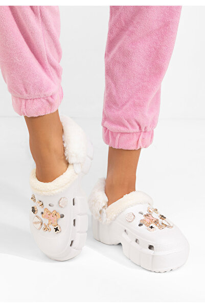 B T Shoes Women's Aldeva platform clogs, white