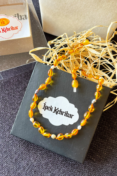İpek Kehribar Certified Amber Baby Necklace - Caramel Color, Pearl Detail, Flat Amber Necklace Silk-349