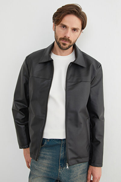 Fulla Moda Μπουφάν από συνθετικό δέρμα με βελούδινη επένδυση στο εσωτερικό του γιακά πουκάμισου