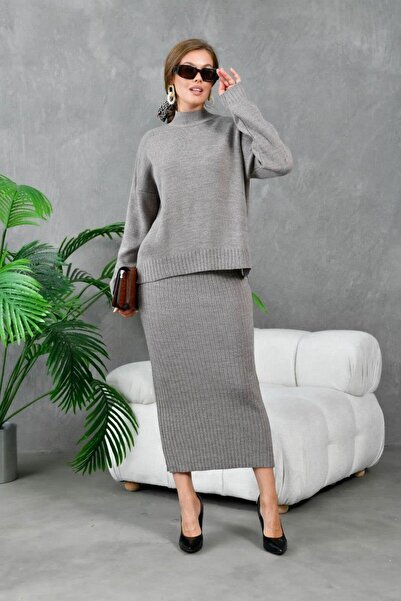 Işşıl 10270-Turtleneck Oversized Knitwear Skirt Set