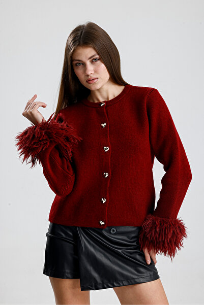 Butik Kalp Düğmeli Kol Ucu Püskül Detaylı Triko Hırka