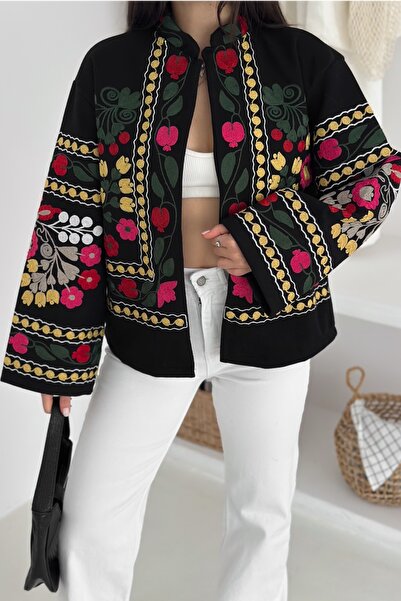 FEMELLE Μαύρο έθνικ vintage μπουφάν με κέντημα με λουλούδια