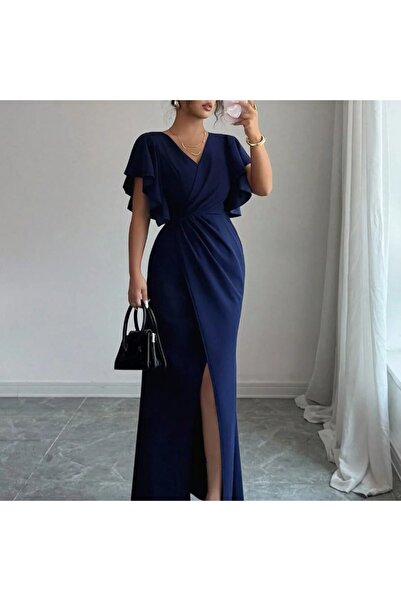 Riva Elegant navy blue evening dress, with a slim fit and an attractive side slit.