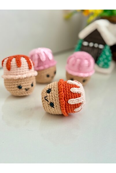 BETSY STUDIO Mini Amigurumi Cupcake Set 4lü Bebek Çocuk Oyuncak Hediyelik