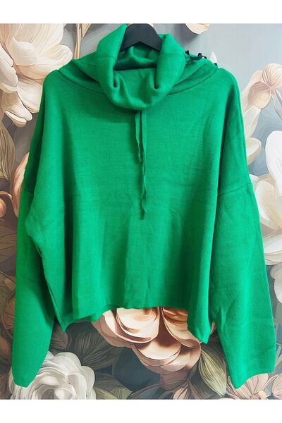 nutika Sweater