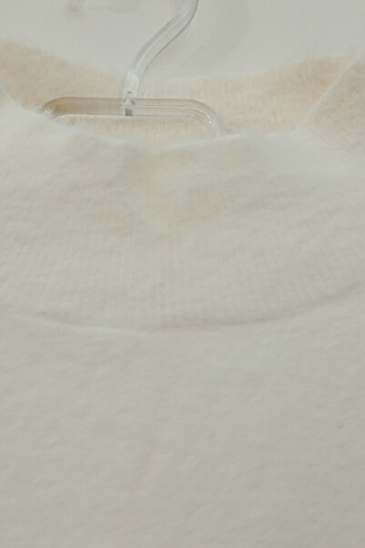 Nana & Mayka Moda Women's Ecru Soft Off-Shoulder Half Turtleneck Long Sleeve Loose Fit Winter Sweater