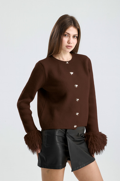 Butik Kalp Düğmeli Kol Ucu Püskül Detaylı Triko Hırka