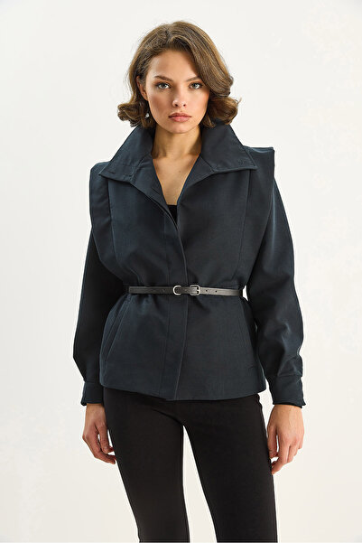 Bianco Lucci Γυναικείο μπουφάν με διαμορφωμένο ώμο με λεπτομέρεια και επένδυση με ζώνη 0214 60283728