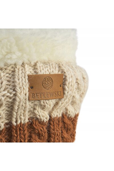 Betlewski BDZK-P2 C.BEIGE Insulated children's scarf WINTER