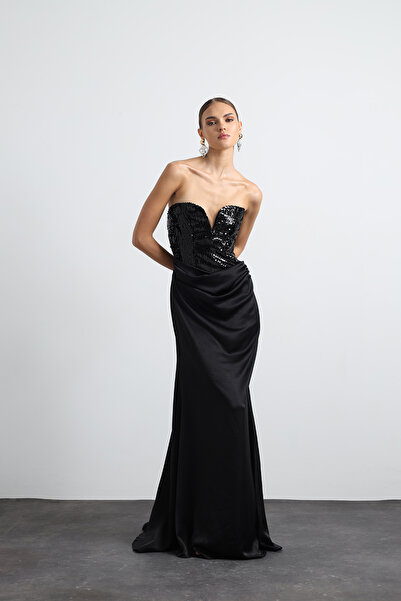 Mozto Ravelle Corseted Sweetheart Neckline Maxi Black Dress