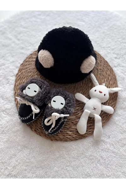Kereminko Bebek Welcome Baby Gift |   Black Plush Beret and Leather Booties Set