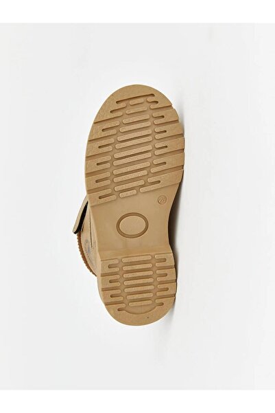 LC Waikiki Bağcık Ve Cırt Cırtlı Erkek Çocuk Bot (W5)