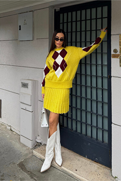Fav Style Women's Diamond Pattern Crew Neck Sweater and Pleated Mini Skirt Top and Bottom Set Yellow