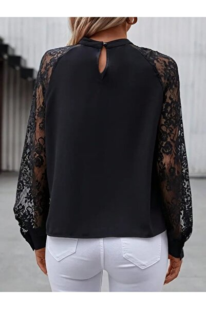 JANES Women's long sleeve lace-trimmed sandy blouse with round neck