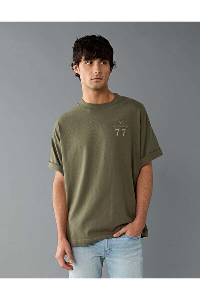 AMERICAN EAGLE تي شيرت جرافيكي كبير الحجم بشعار بارز