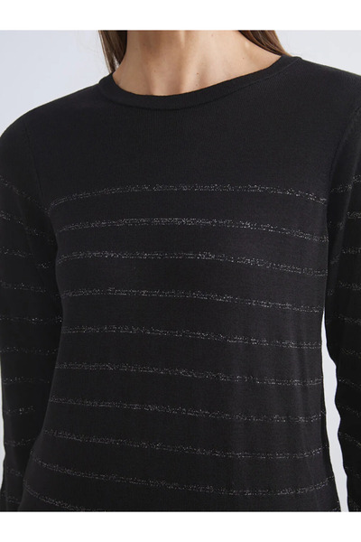 LC Waikiki Γυναικείο πλεκτό πουλόβερ με ριγέ λαιμόκοψη