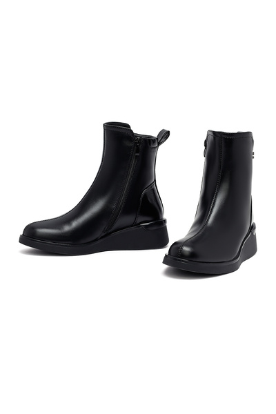 Derimod Kadın Siyah Fermuarlı Dolgu Topuklu Bot 25WFE401714