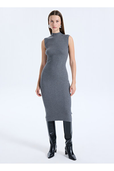 Guess Dik Yaka Düz Antrasit Standart Kadın Elbise Julia Kadın Ipek Kaşmir Karışımlı T