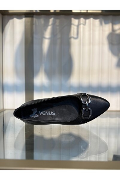 Venüs SİVRİ BURUN TOKA DETAYLI %100 DERİ BABET 2511502Y