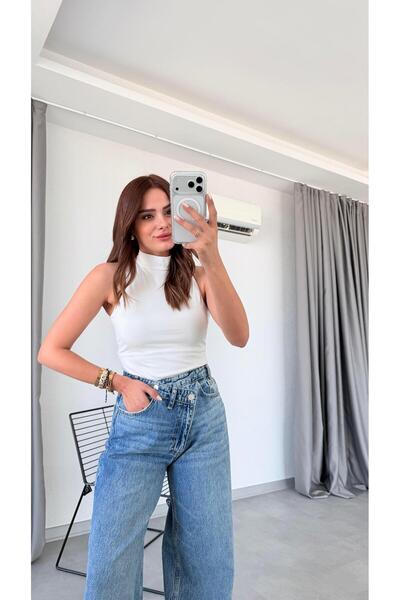 pelin yıldız butik Franco Boğazlı Kolsuz Bodysuit