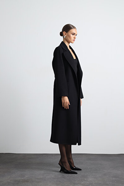 Mozto Moxe Black Coat