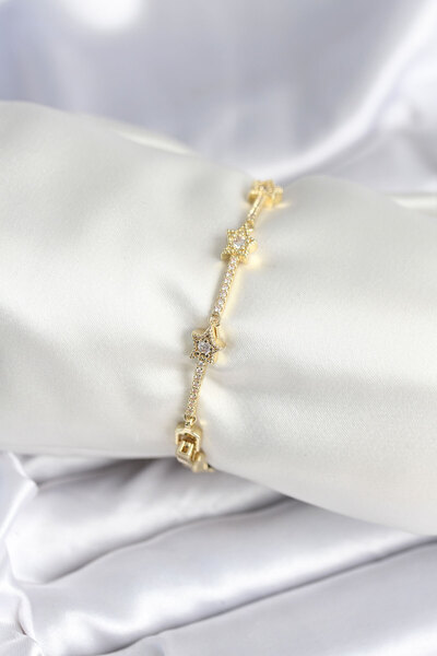 Skygo سوار نسائي من النحاس باللون الذهبي موديل هالي ستار - TJ-BB7984