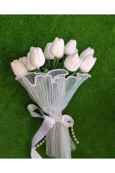 bilen tasarım Bride's Bouquet Wet Tulip with Pearl Detail