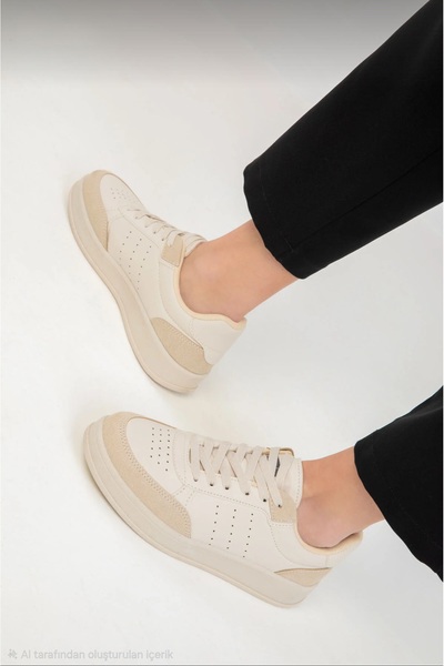 Özkan Ayakkabı Beige Lace-Up Sneaker