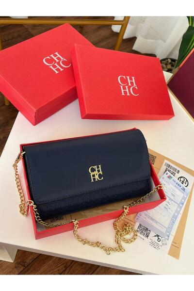 bag Shoulder bag with accessories