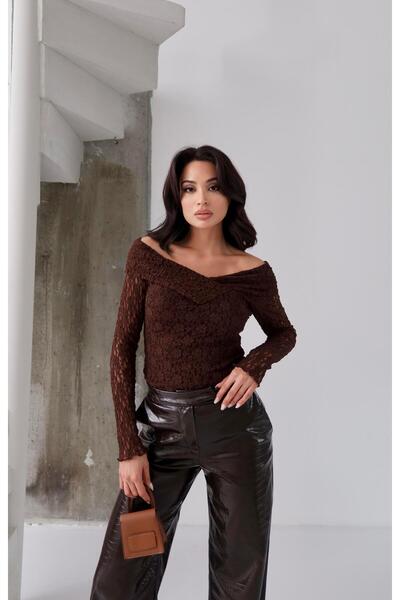 Serica Moda Brown Boat Neck Lace Blouse