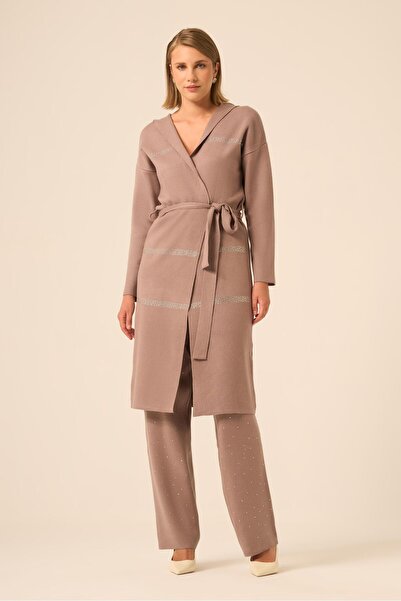 FTZ WOMEN طقم نسائي مكون من قطعتين بتفاصيل كابوت بلون بني حليبي 20740
