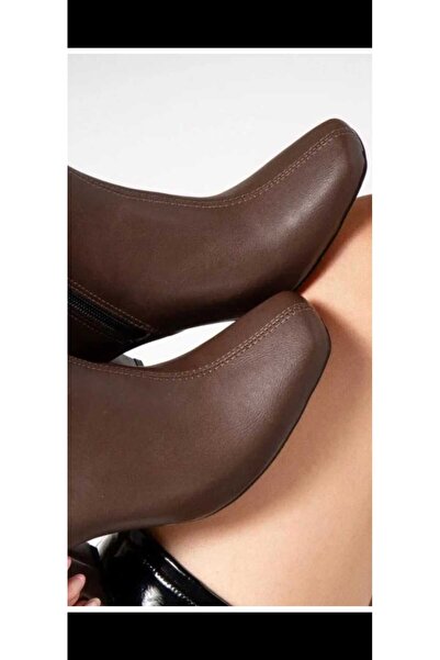 GNY AYAKKABI Γυναικείες μπότες καφέ τετράγωνες με ραφές στη μύτη άνετες