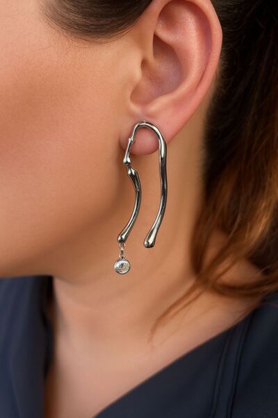 TURBİJ أقراط نسائية متدلية فضية اللون مع تفاصيل حجرية