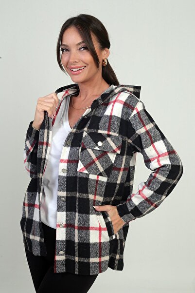 By Saygı Women's Hooded Plaid Patterned Metal Button Pocket Shirt