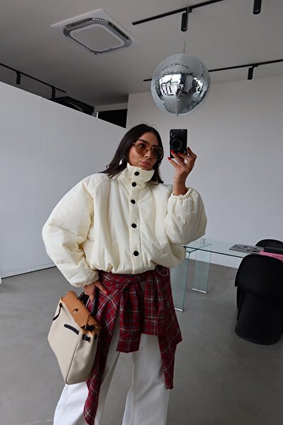 Özge Özgenç Solid textured puffer jacket